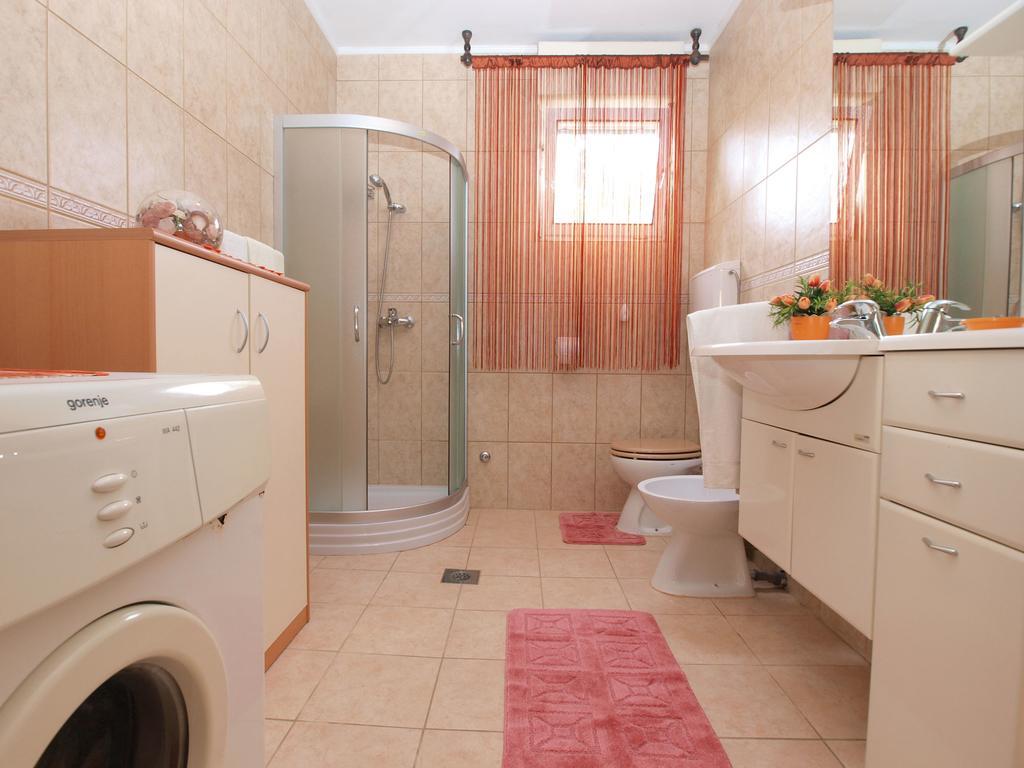 Apartment Snezana 1200 Fažana Eksteriør bilde