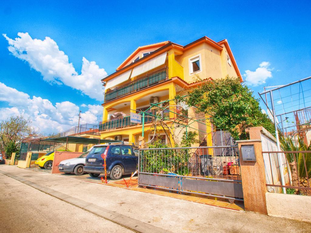 Apartment Snezana 1200 Fažana Eksteriør bilde