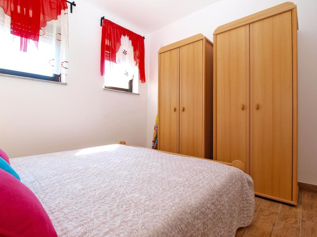 Apartment Snezana 1200 Fažana Eksteriør bilde