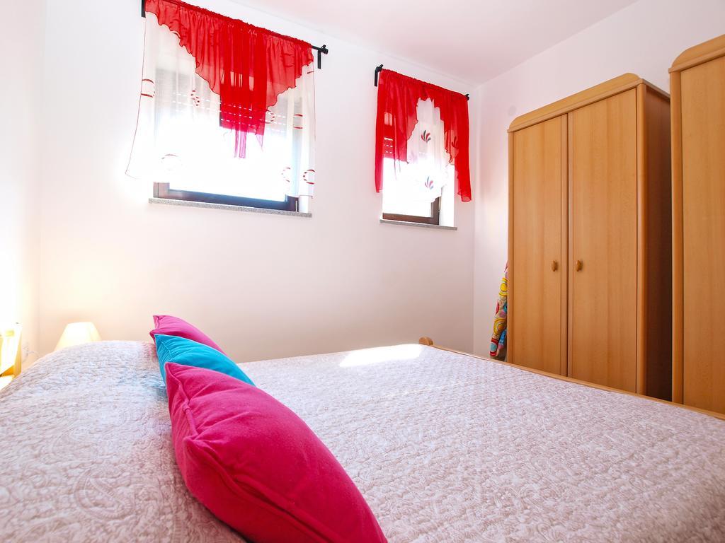 Apartment Snezana 1200 Fažana Eksteriør bilde